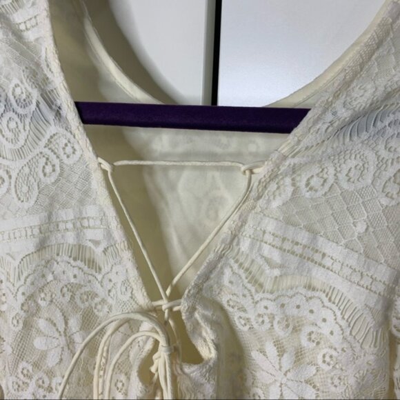 Dolce Vita Cold Shoulder Lace Mini Dress - Picture 11 of 16